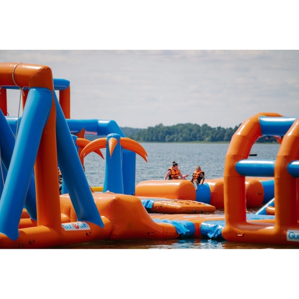 Felfújható vízipark Ni (23 x 12 m)
