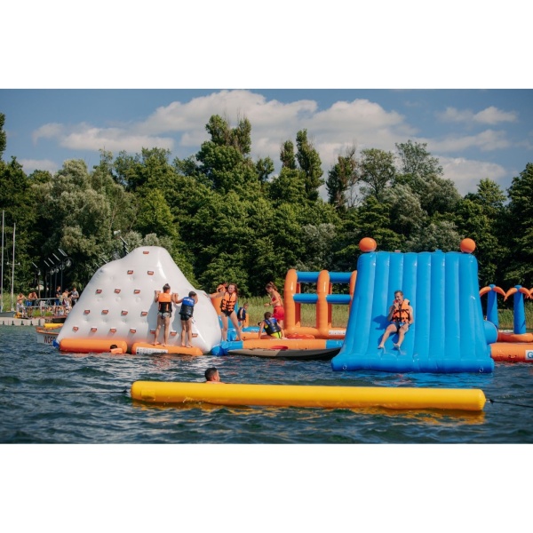 Felfújható vízipark Xi (31 x 19 m)
